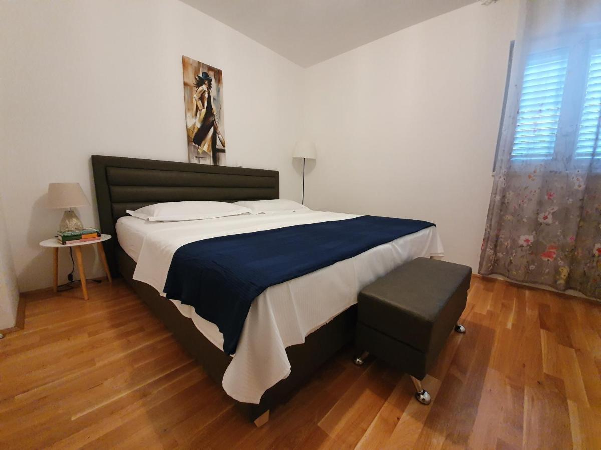 Apartment Pinna Nobilis, Private Parking Makarska Exterior photo